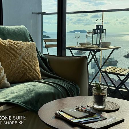 The Shore Cbd Kota Kinabalu By Laxzone Suite Екстериор снимка