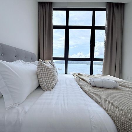 The Shore Cbd Kota Kinabalu By Laxzone Suite Екстериор снимка