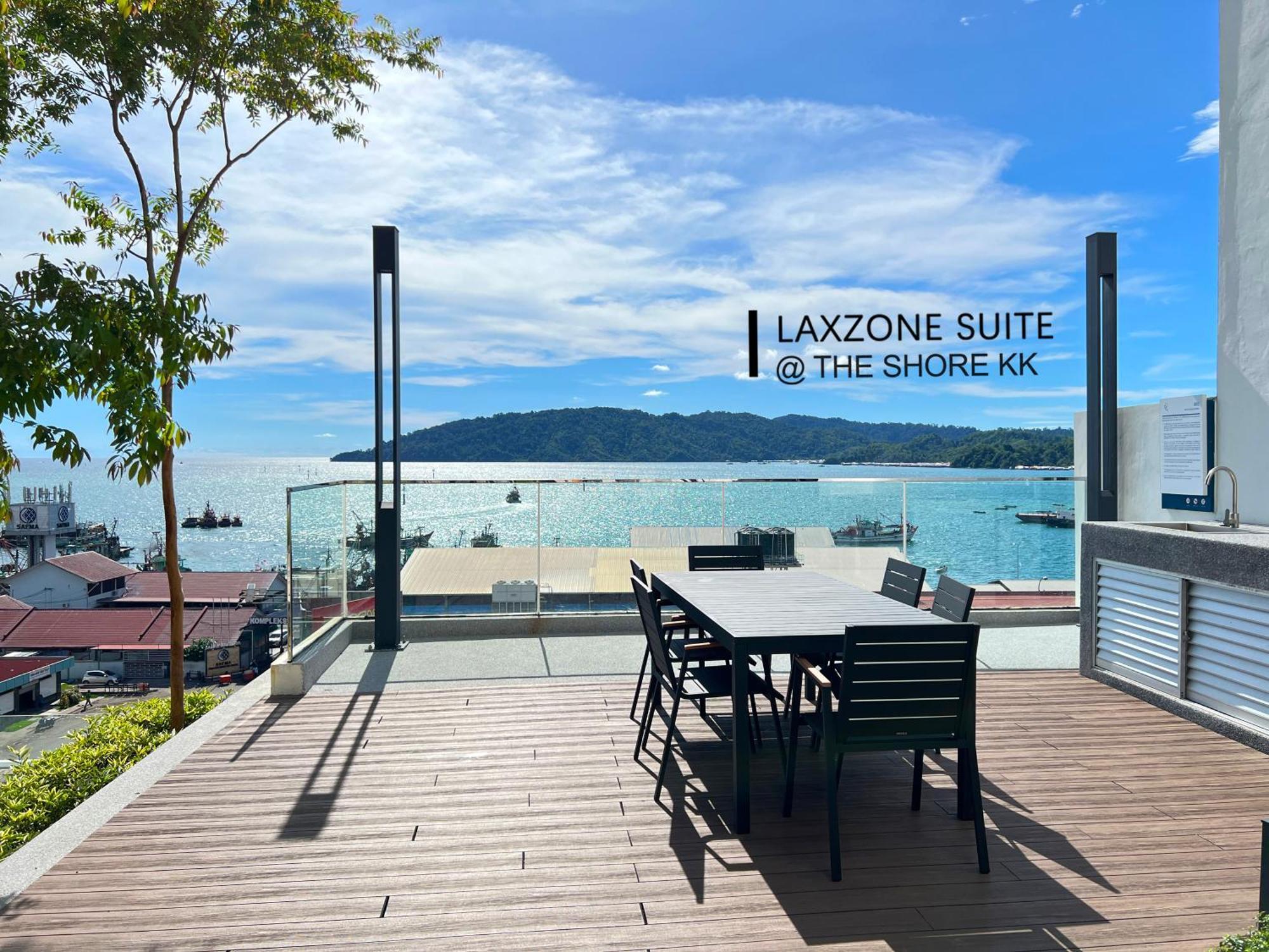 The Shore Cbd Kota Kinabalu By Laxzone Suite Екстериор снимка
