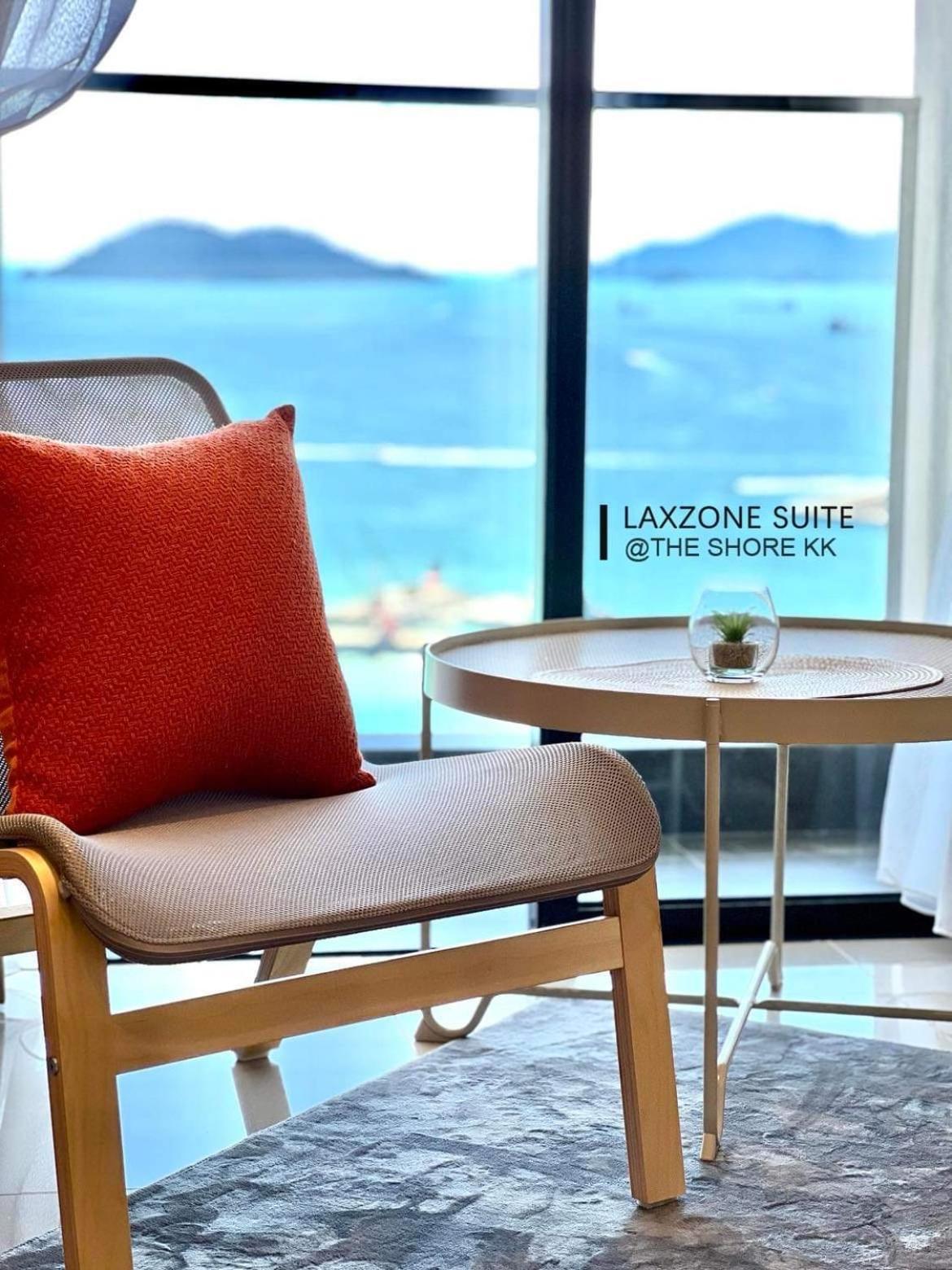 The Shore Cbd Kota Kinabalu By Laxzone Suite Екстериор снимка